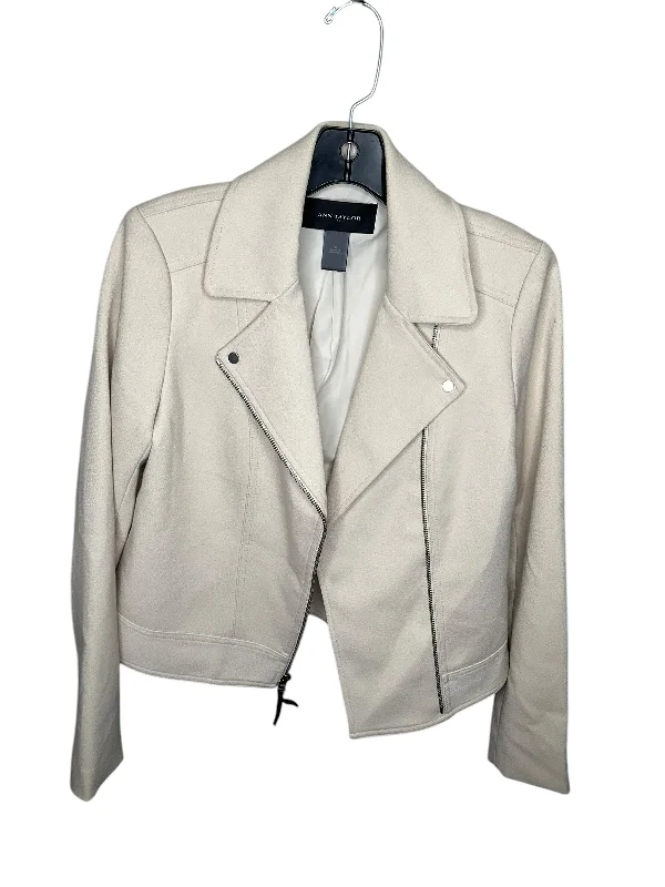 Blazer By Ann Taylor In Cream, Size: 2